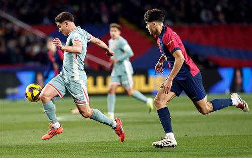 Barcelona đấu với Atletico Madrid