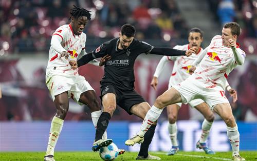 RB Leipzig đấu với Monchengladbach