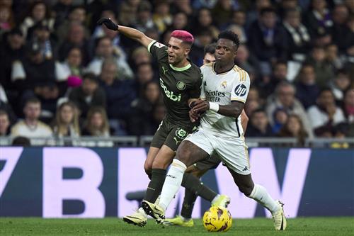 Real Madrid đấu với Girona