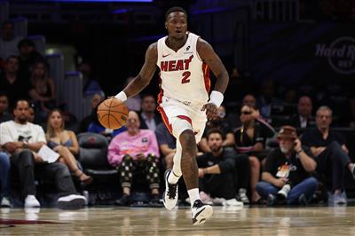 Phóng viên Mỹ: Bác sĩ của đội Hornets nói Rozier thực sự bị thương trong trận đấu gây tranh cãi, với bằng chứng là MRI