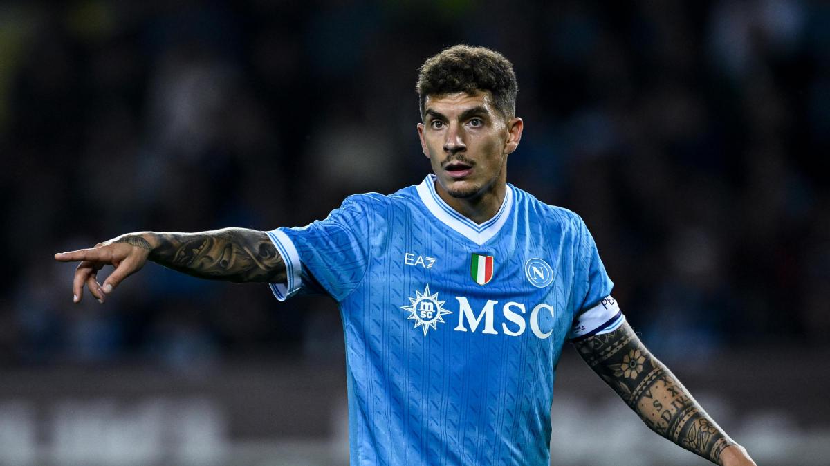 Lorenzo trả lời cuộc tranh cãi ở cự ly 12 yard: 