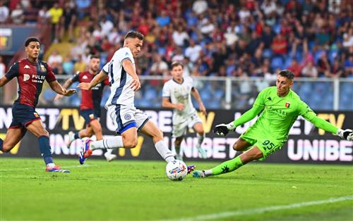 Genoa đấu với Inter Milan