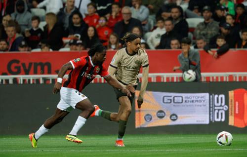 Nice đấu với Paris Saint Germain