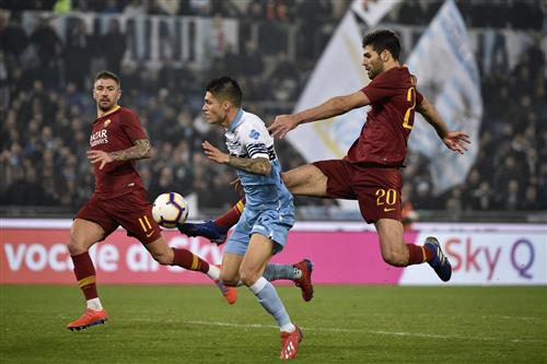 Lazio đấu với Roma
