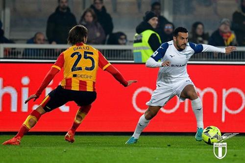 Lecce đấu với Lazio