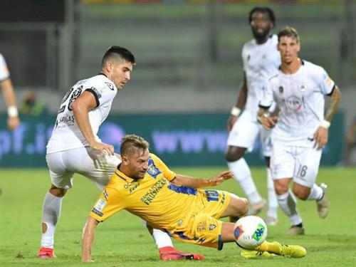 Monza đấu với Verona