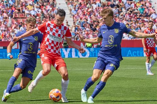 Girona đấu với Atletico Madrid