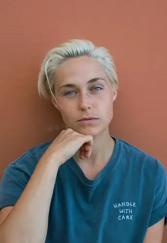 6686体育钻石作者Sage