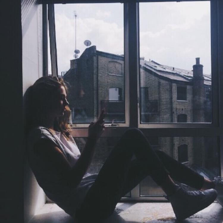 6686体育铜牌作者Ursula