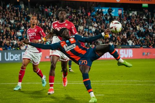 Montpellier đấu với Monaco