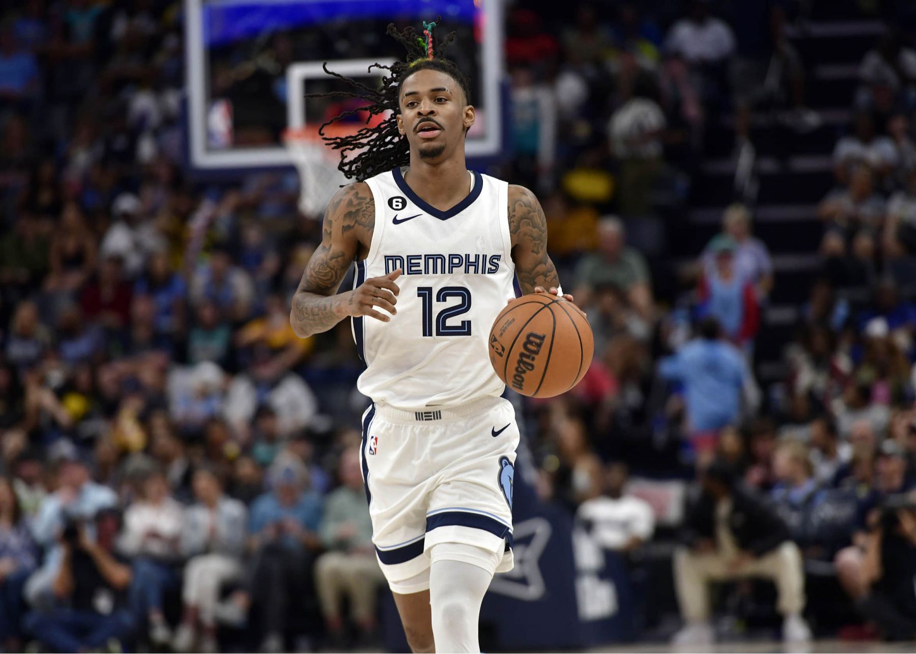 Grizzlies vẫn dẫn đầu với 5 trong số 18 quả ba điểm trong hiệp đấu. Jackson và Morant cộng lại được 22 điểm.