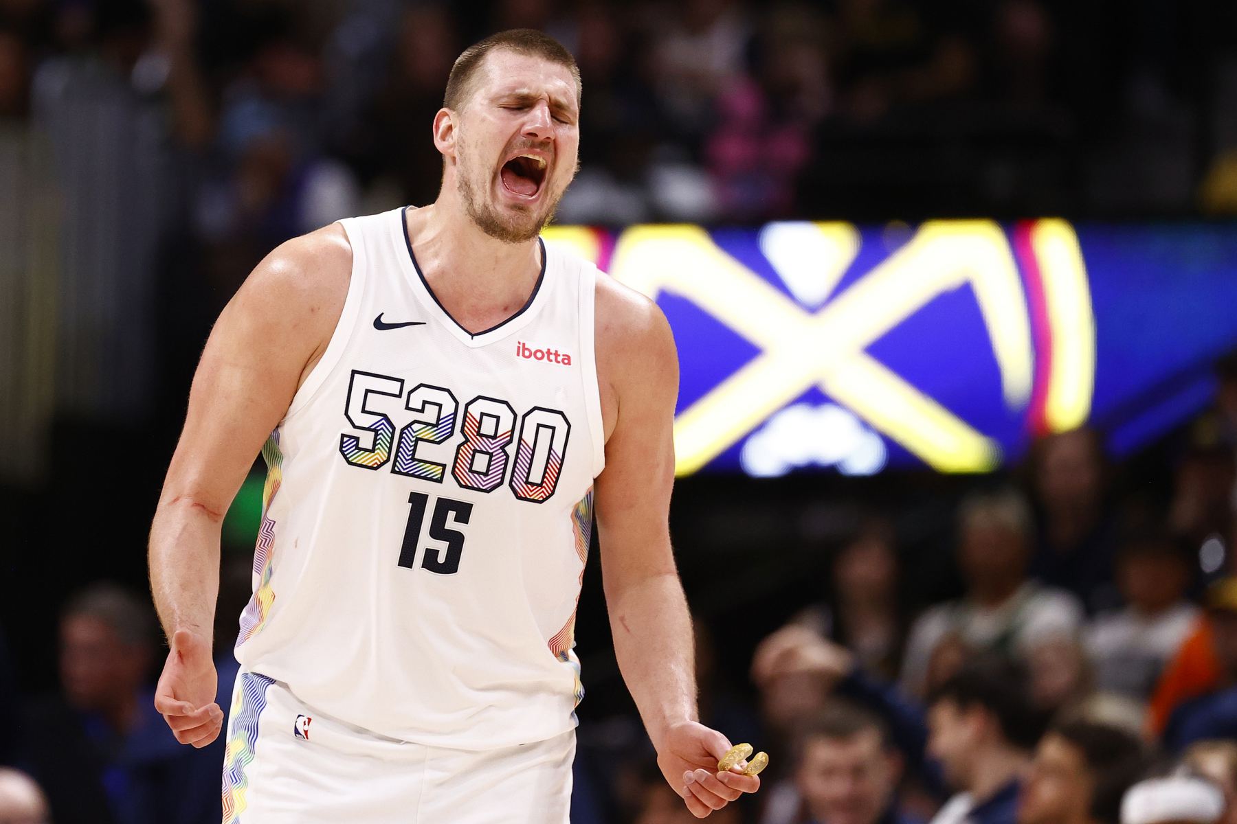 Jokic ghi hơn 50 điểm trong một trận đấu lần thứ tư trong sự nghiệp, vượt qua O'Neal nổi tiếng