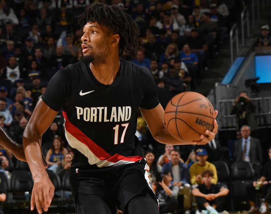 Một mùa giải mới đỉnh cao! Sharp ghi 35 điểm sau 30 phút, chỉ còn cách đỉnh cao trong sự nghiệp 2 điểm.